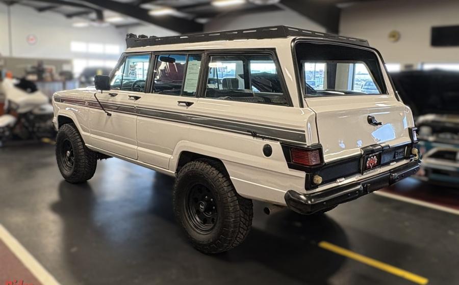 1968 Jeep Wagoneer