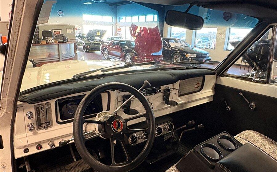 1968 Jeep Wagoneer